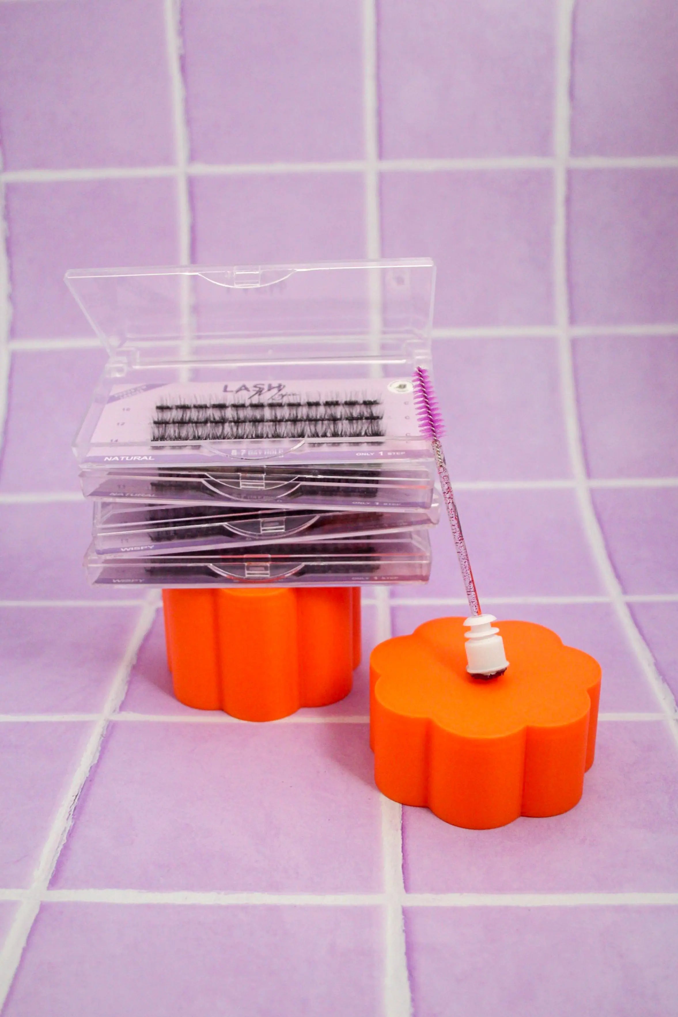 Press & Go Pre-glued lashes Lash Majic
